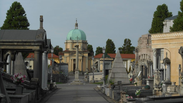 Ricorrenza dei Defunti: disposizioni per l'accesso al cimitero e programma delle funzioni religiose