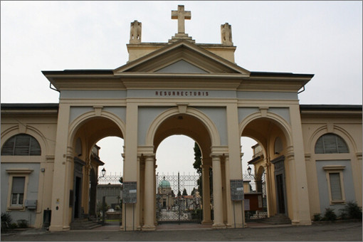 Variazioni di bilancio: interventi di manutenzione straordinaria al cimitero comunale