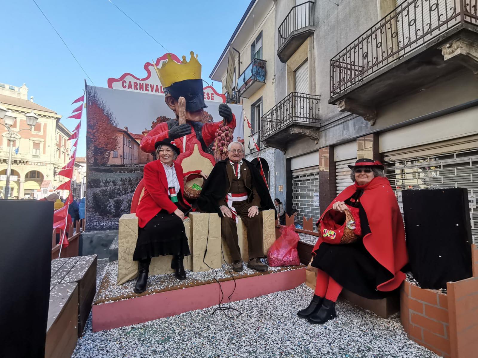 Il “carnevale trecatese 2023” impazza: domani sfilata e grande festa finale