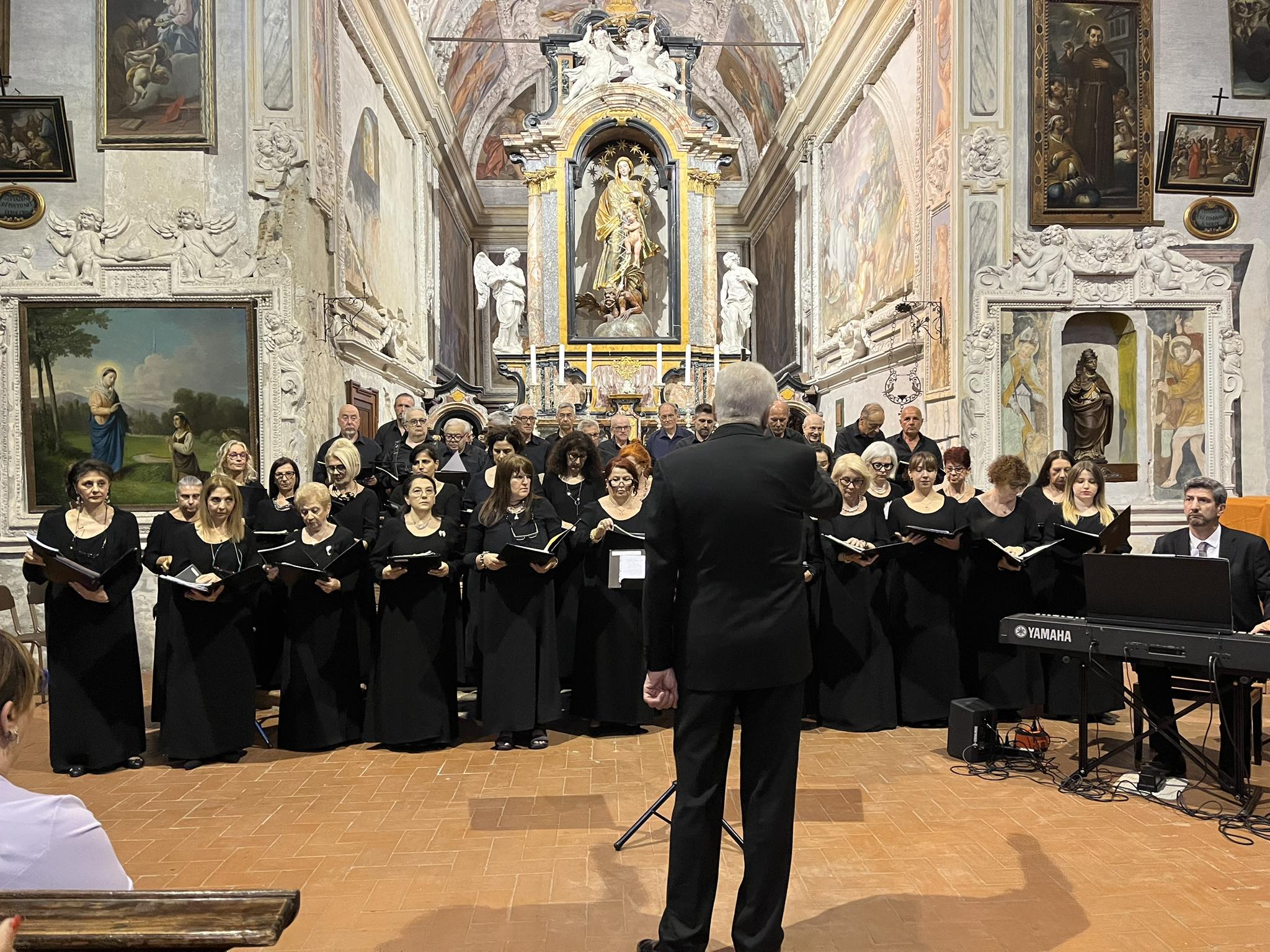 “… E Tornera’ Il Sole”: Grandi Emozioni Per Il Concerto Della Schola Cantorum A Favore Della Popolazione Dell’emilia Romagna