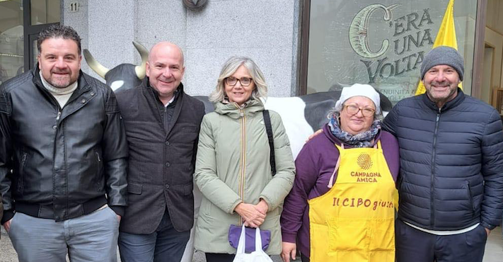 Inaugurato il nuovo punto vendita di "Campagna Amica"-Coldiretti in piazza Cavour